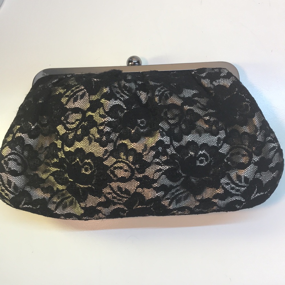 Banana Republic Black Lace & Cream Clutch - Picture 2 of 9
